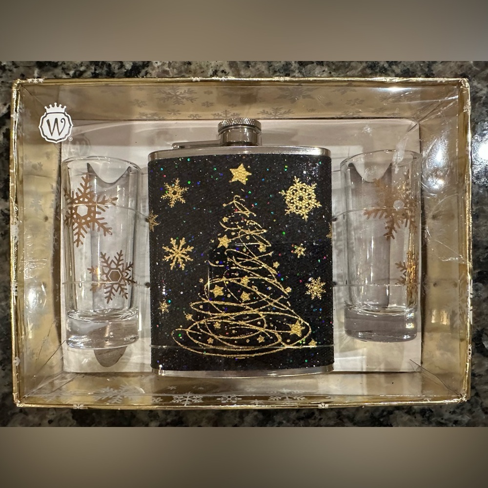 NWT Flask & Shot Glass Set